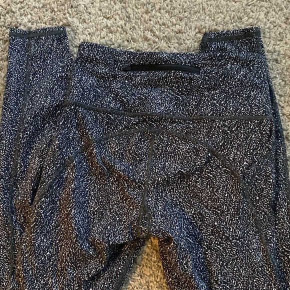 ATHLETA LEGGINGS - Picture 3 of 3